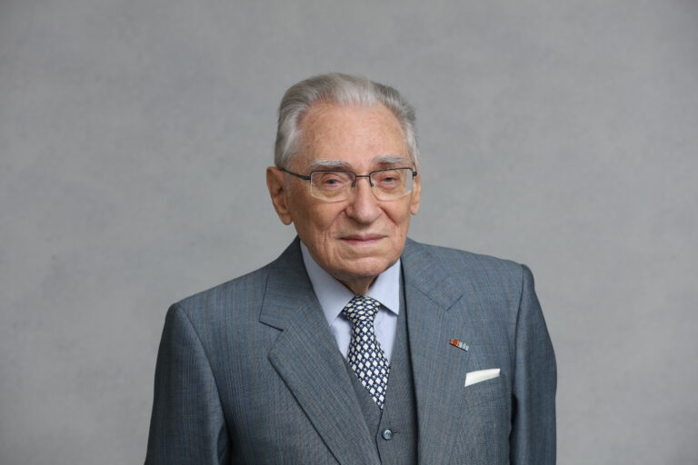 Dr. Heinz Sebiger ( * 09.03.1923, † 25.08.2016)